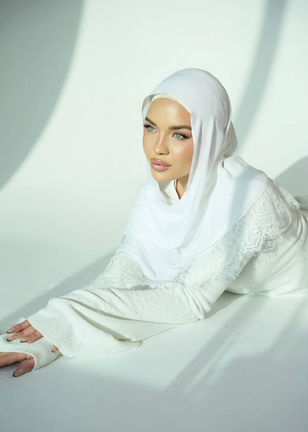 Lace Modal