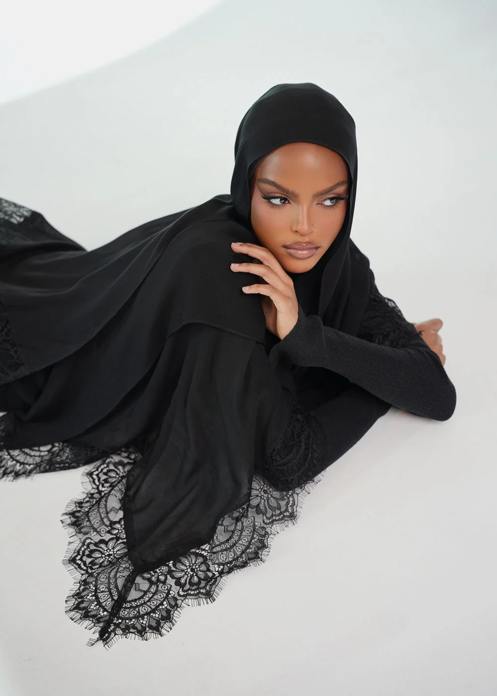 Surma Lace Modal - Image 4